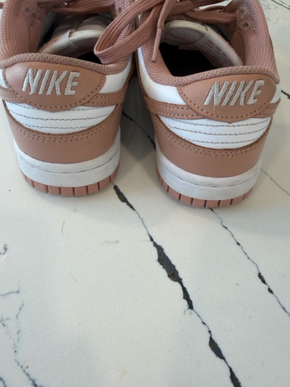Nike Dunks Low-Top Sneakers Women’s size 6 - Picture 7 of 16